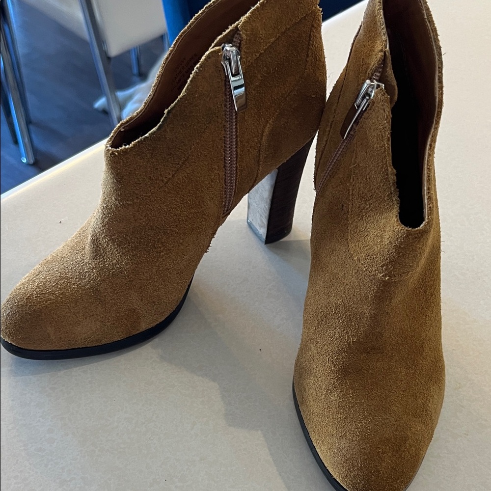 Crown Vintage Brown Suede Heeled Boots